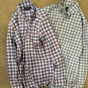 2 Vineyard Vines Performance Button Down Shirts Blue and Red, Purple and Green